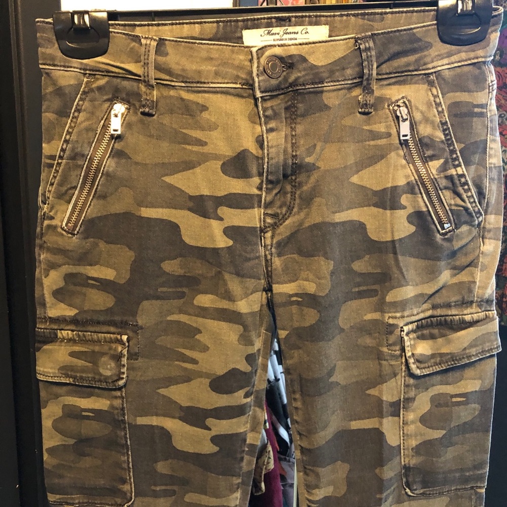 EUC Women’s Mavi Camo Denim